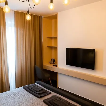 Vigeo Lounge Coffee לינה וארוחת בוקר בויניצה