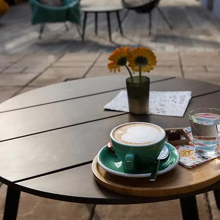 Vigeo Lounge Coffee *